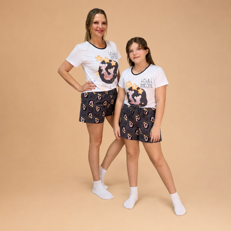 Pijama Tal Mãe Tal Filha Camiseta Personalizada Luna & Mimi com Shorts Ratinhas Mágicas