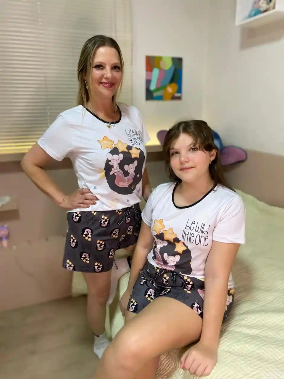 Pijama Tal Mãe Tal Filha Camiseta Personalizada Luna & Mimi com Shorts Ratinhas Mágicas