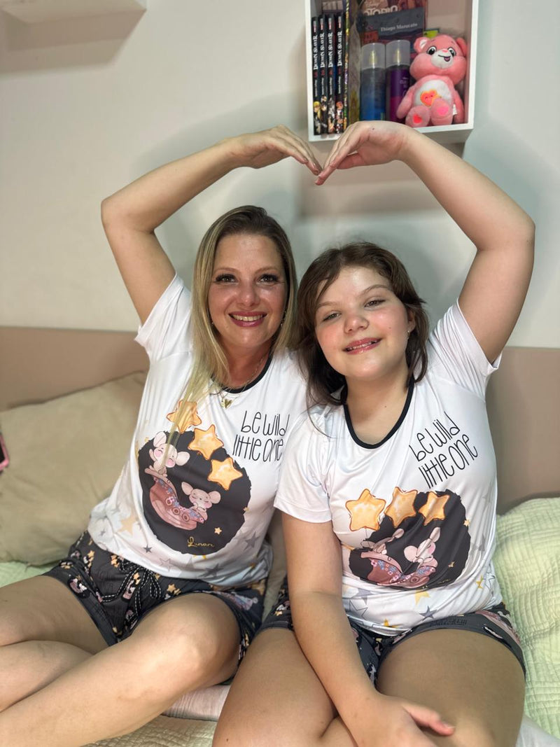 Pijama Tal Mãe Tal Filha Camiseta Personalizada Luna & Mimi com Shorts Ratinhas Mágicas