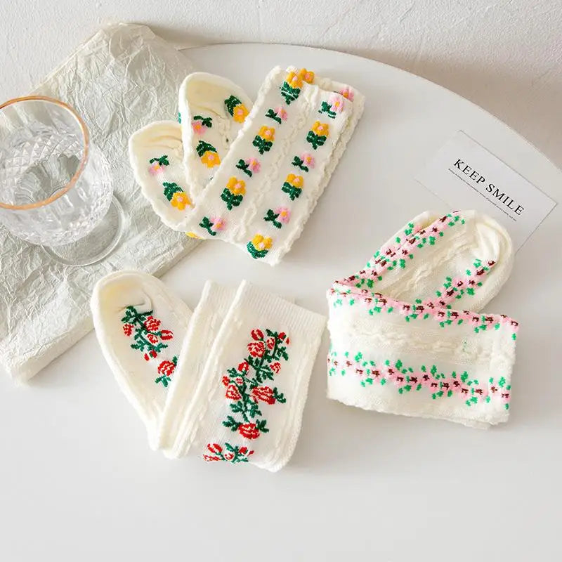 Kit Meias Floral Vintage Lunare® – Maciez e Charme