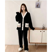 Pijama Feminino de Pelúcia com Cardigan - Preto