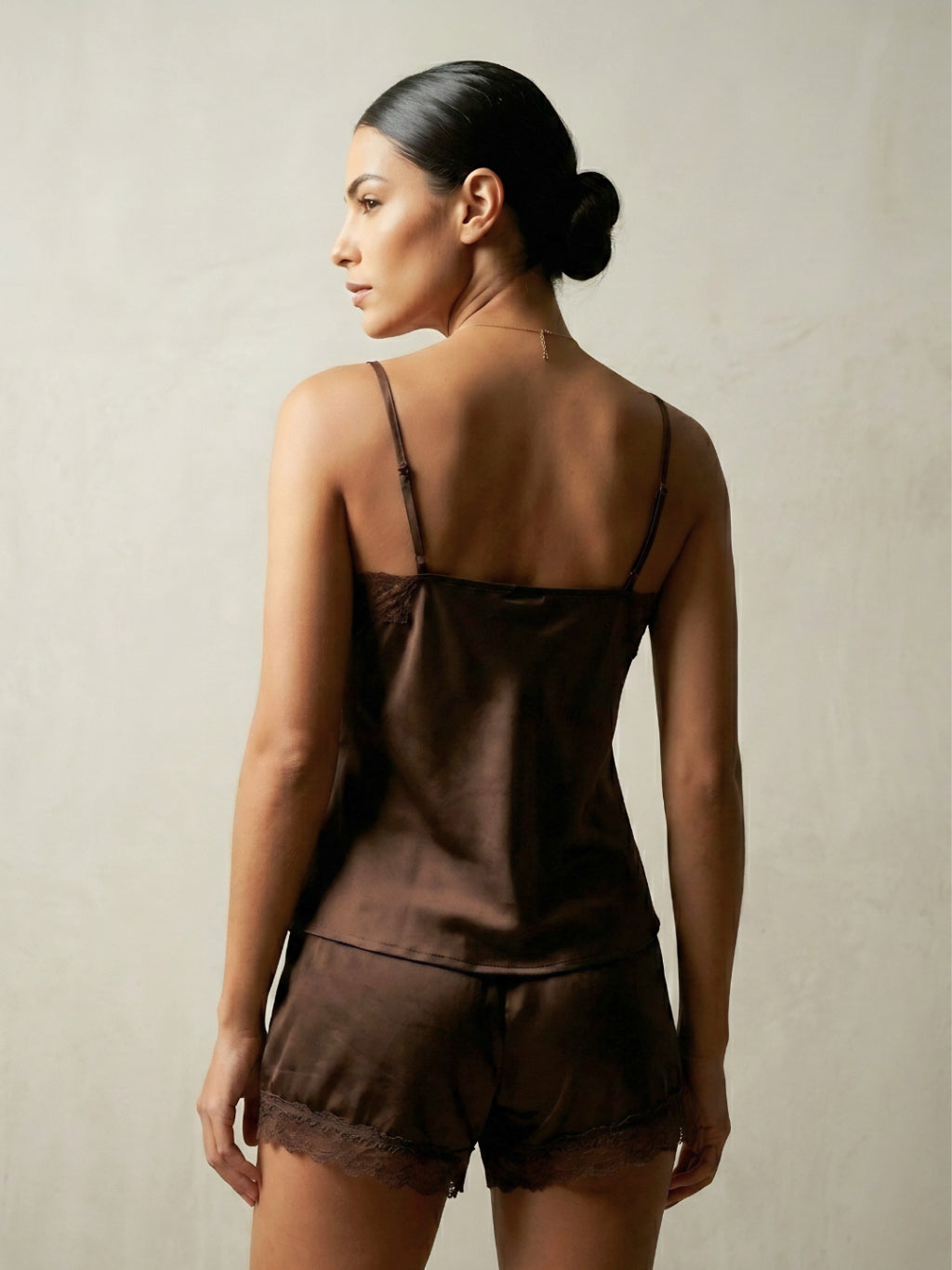 Short Doll Cetim Marrom - imagem 2