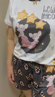 Pijama Curto Feminino Camiseta Manga Curta e Shorts Estampa Personalizada Luna & Mimi Ratinhas Mágicas