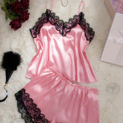 Baby Doll Cetim Plus Size com Renda - Preto